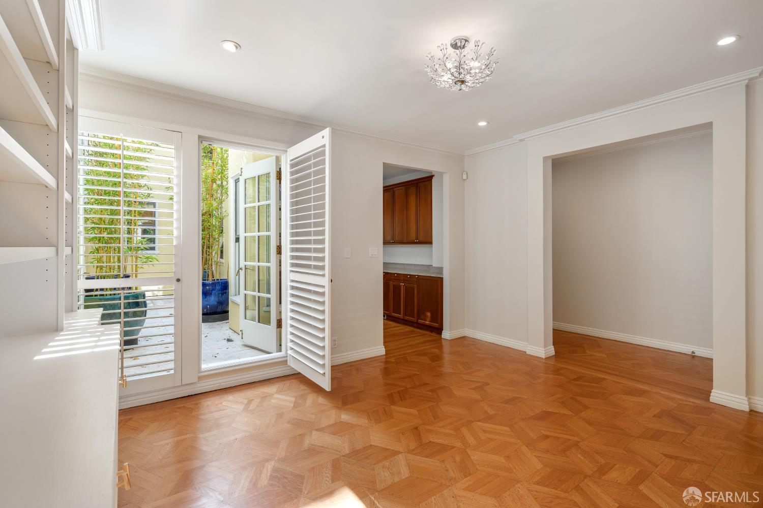 Photo #11: 426116218 Listing: Photo #11
