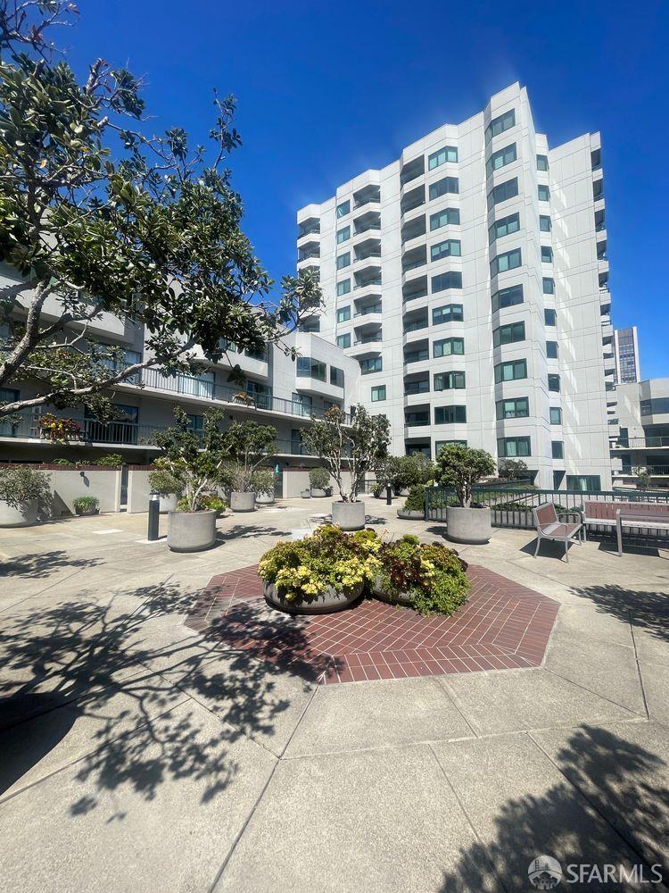 Photo #3: 426127144 Listing: Photo #3