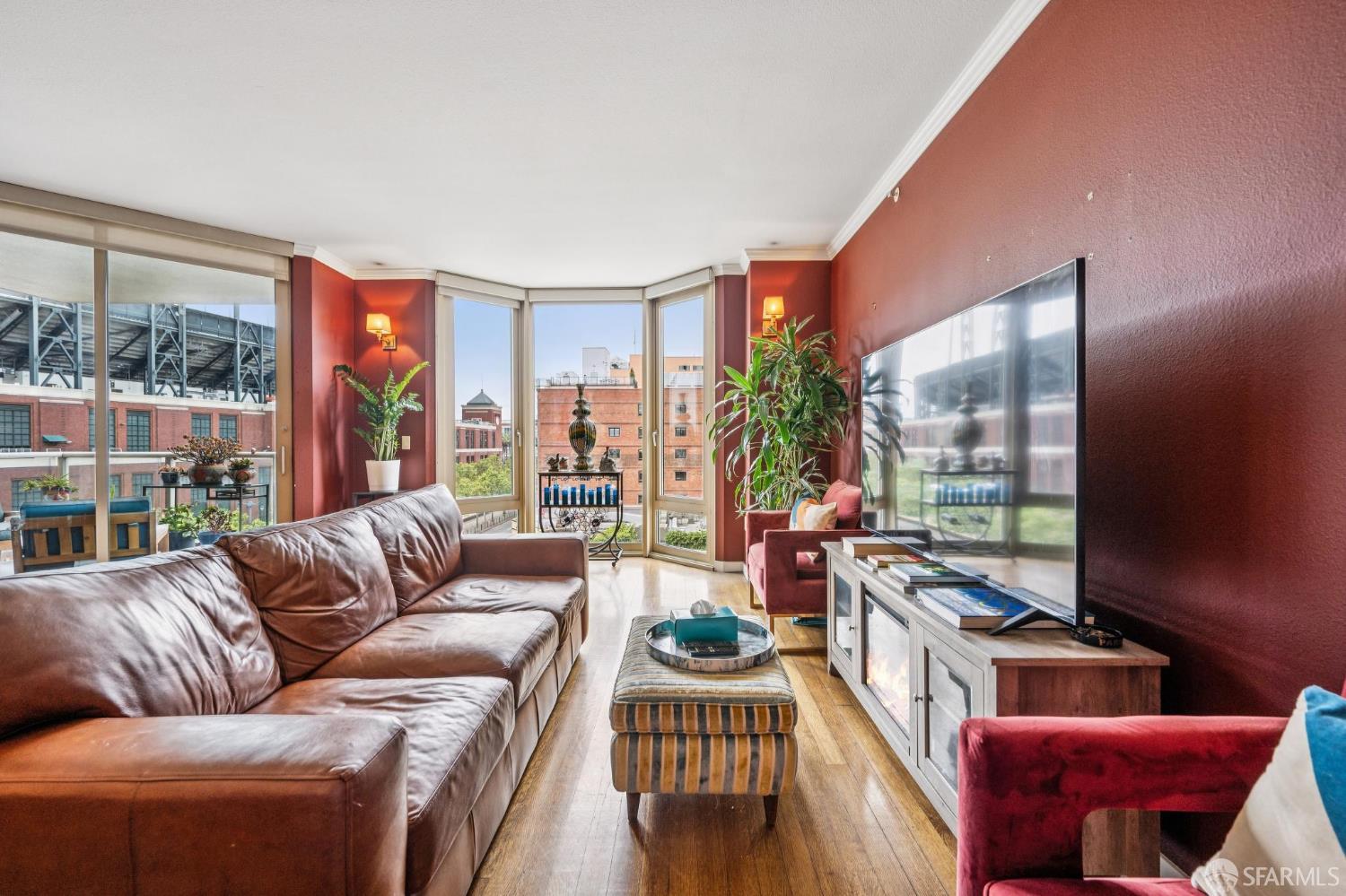 Photo #4: 426124981 Listing: Photo #4