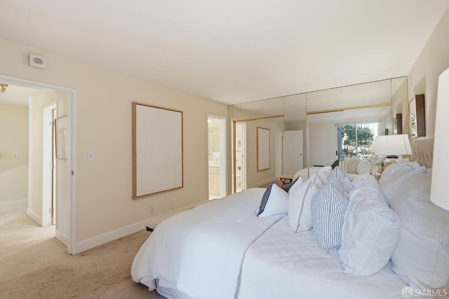 Photo #22: 426127543 Listing: Photo #22