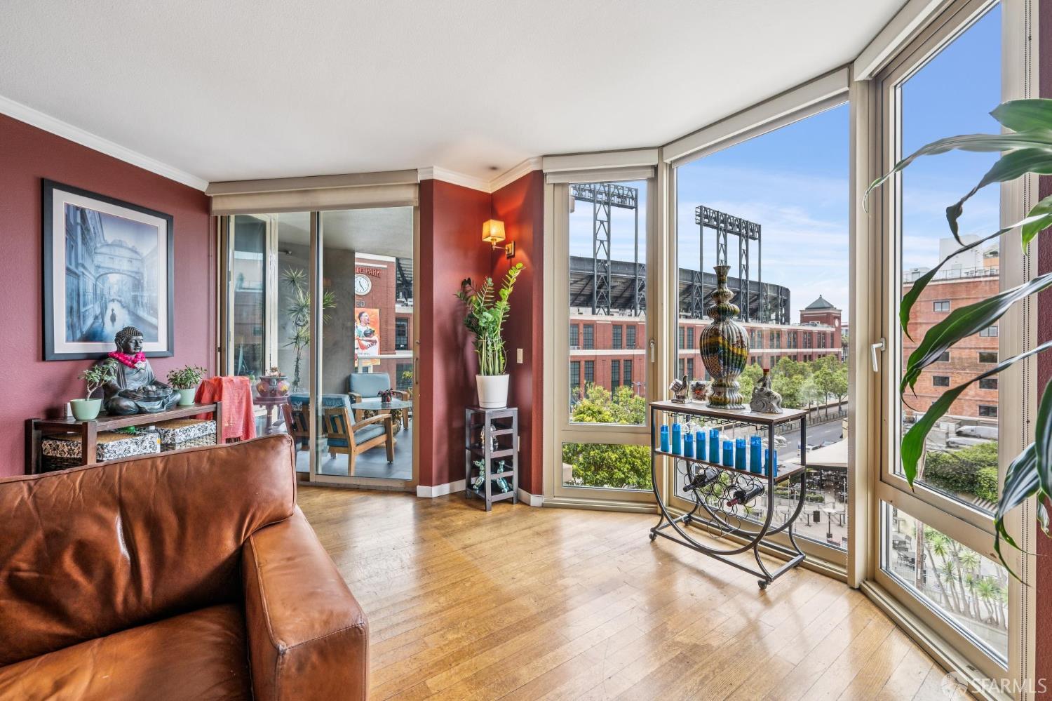 Photo #5: 426124981 Listing: Photo #5