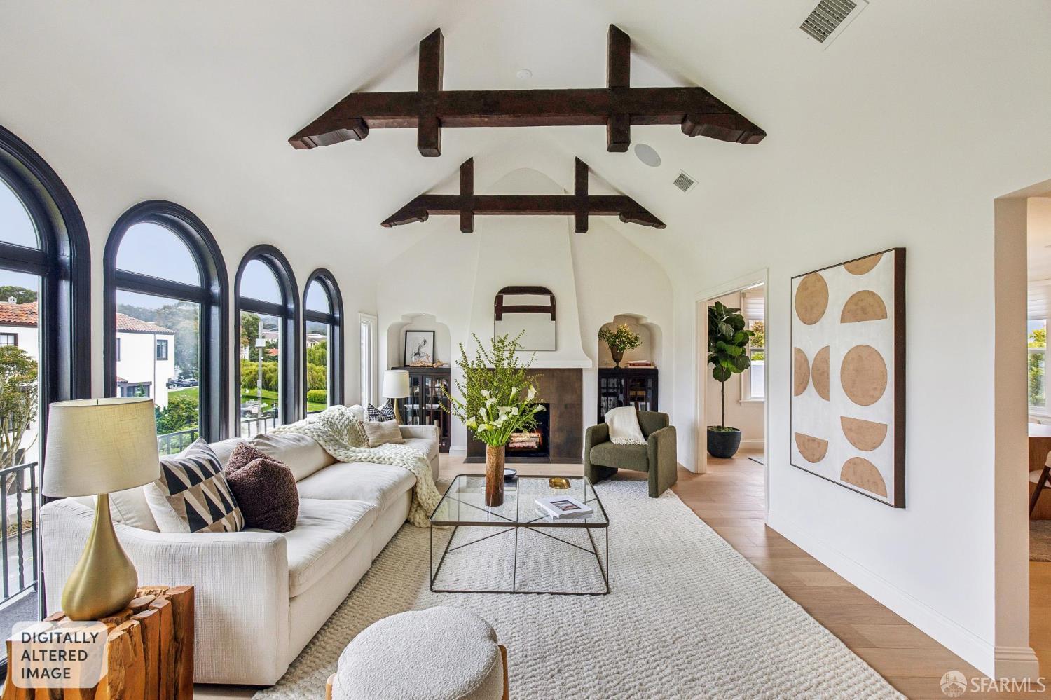Photo #2: 426114583 Listing: Photo #2