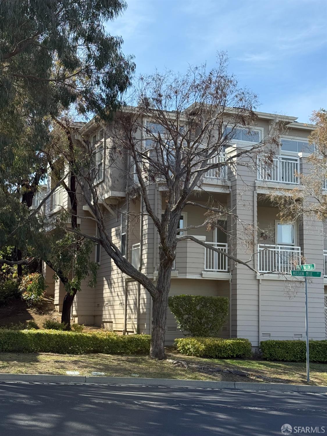 Photo #2: 426127714 Listing: Photo #2