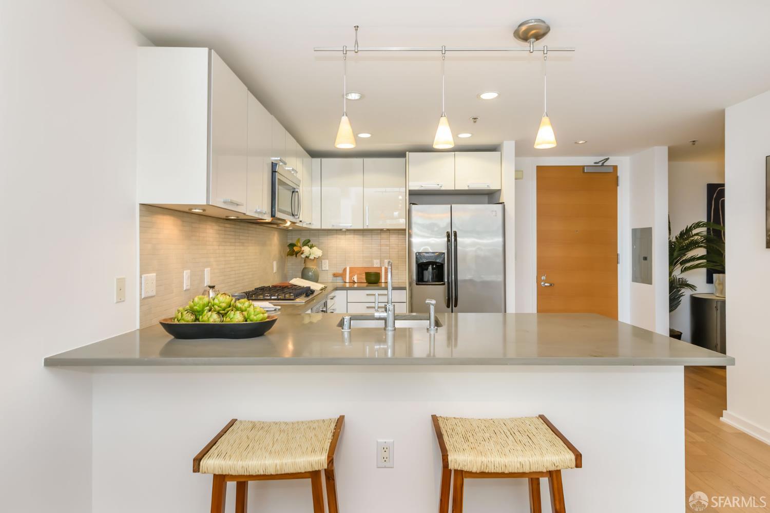 Photo #7: 426126323 Listing: Photo #7