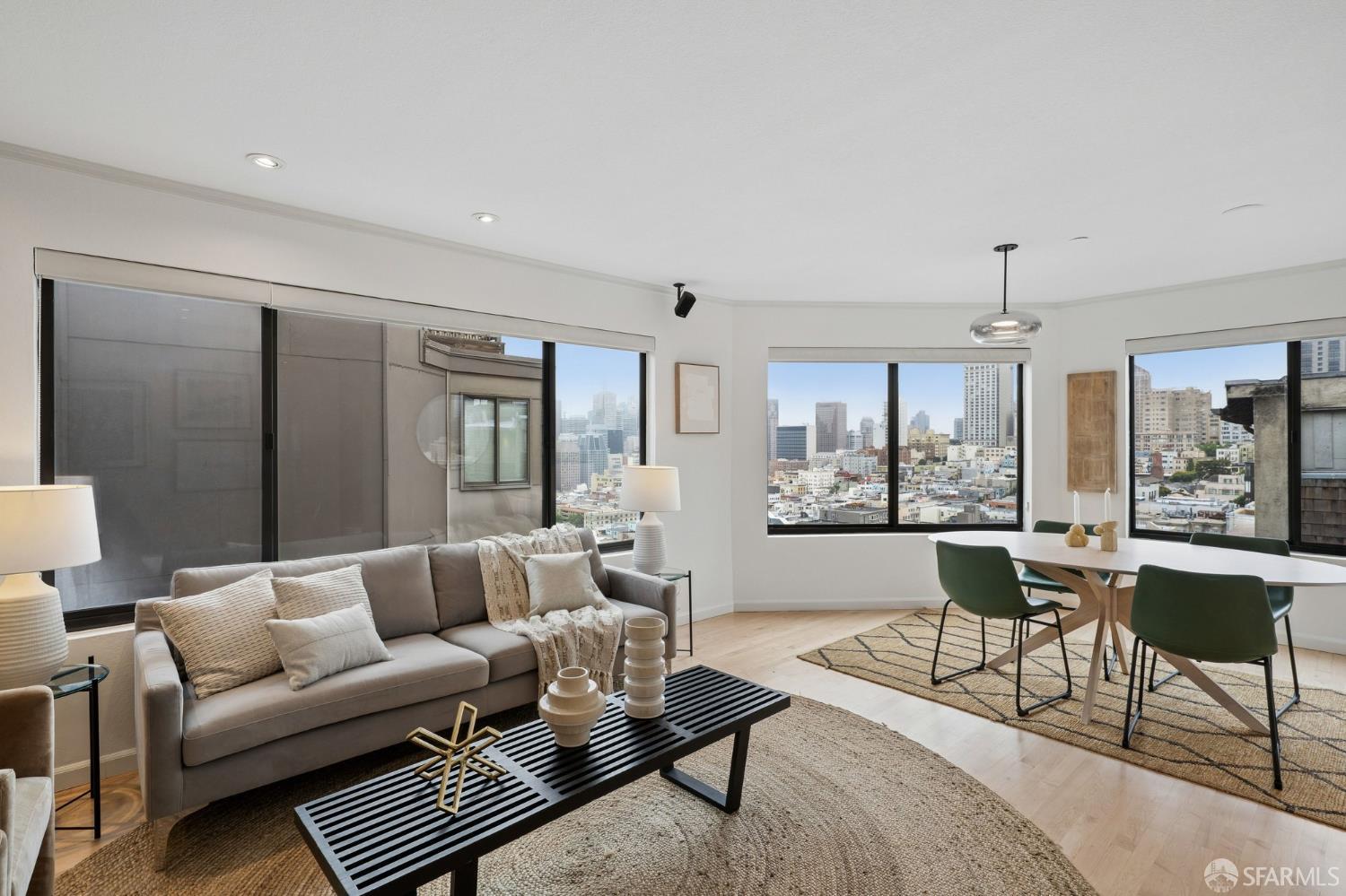 Photo #3: 426128071 Listing: Photo #3