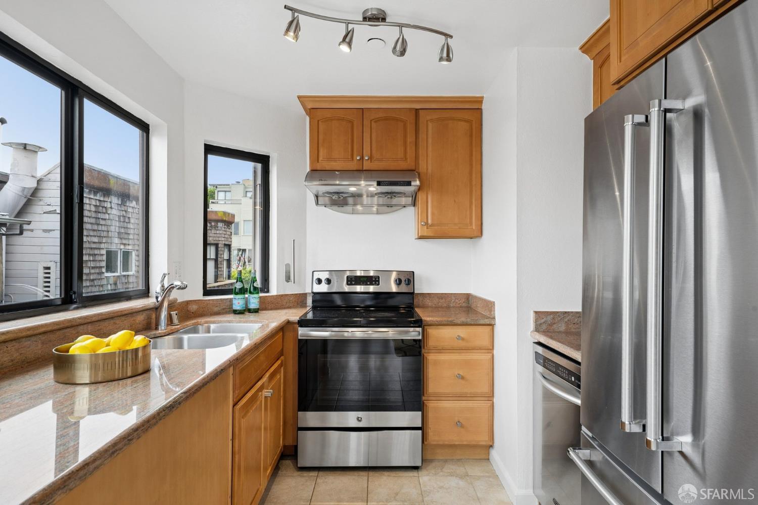 Photo #10: 426128071 Listing: Photo #10