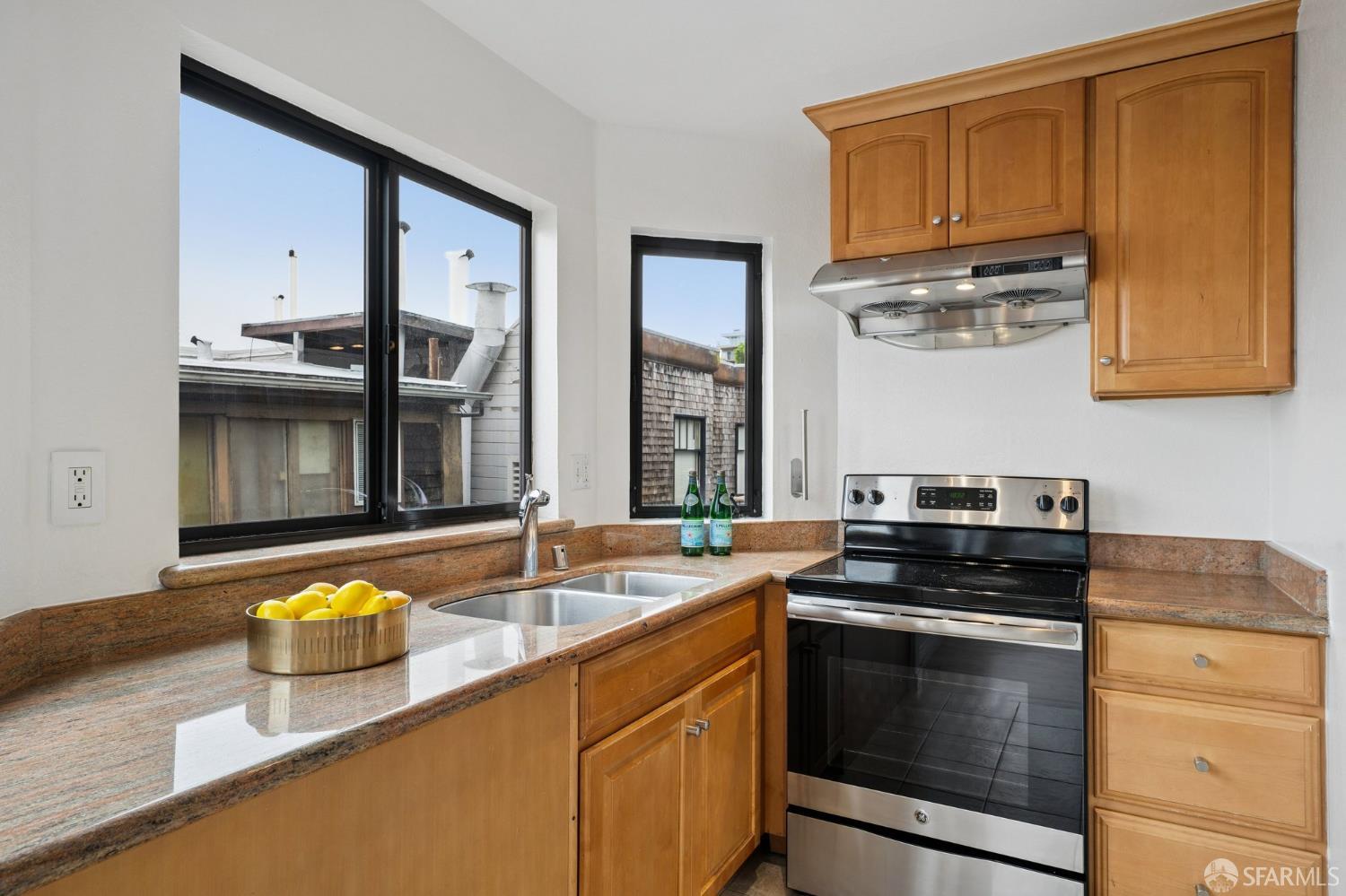 Photo #11: 426128071 Listing: Photo #11