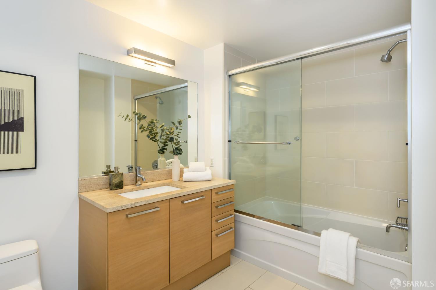 Photo #14: 426126323 Listing: Photo #14
