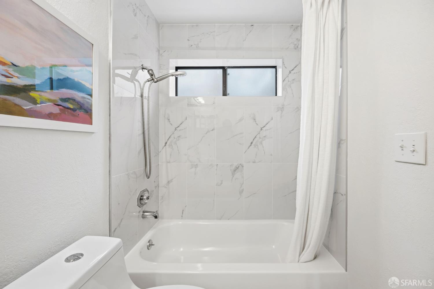 Photo #28: 426112347 Listing: Photo #28