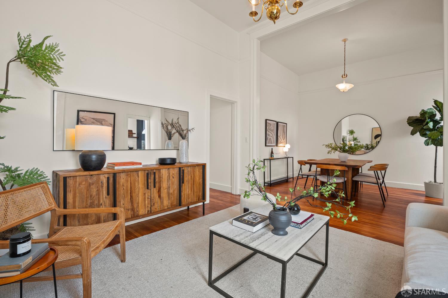 Photo #2: 426121171 Listing: Photo #2