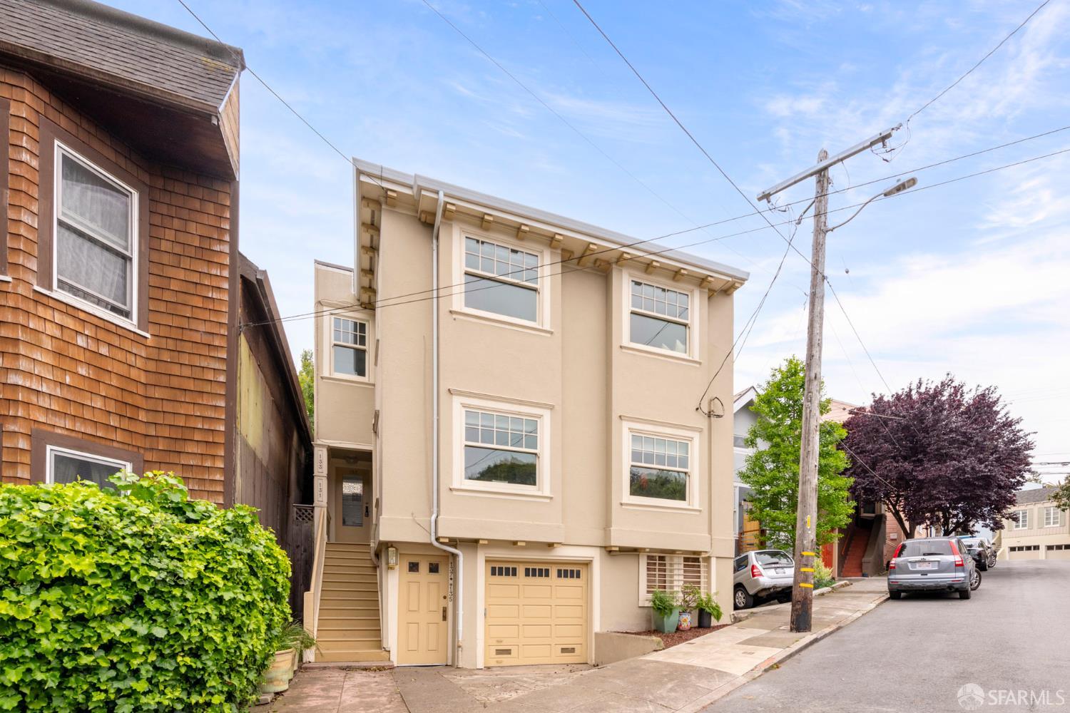 Photo #1: 426128287 Listing: Photo #1