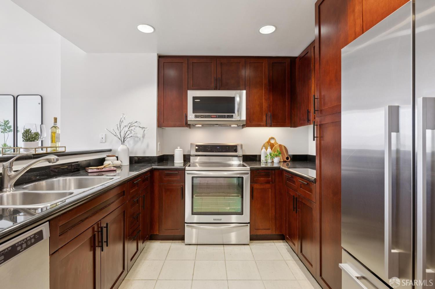 Photo #12: 426111982 Listing: Photo #12