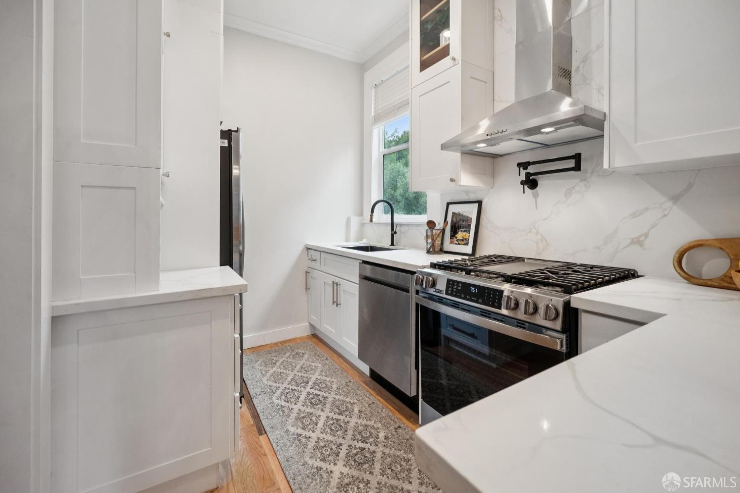 Photo #6: 426127801 Listing: Photo #6