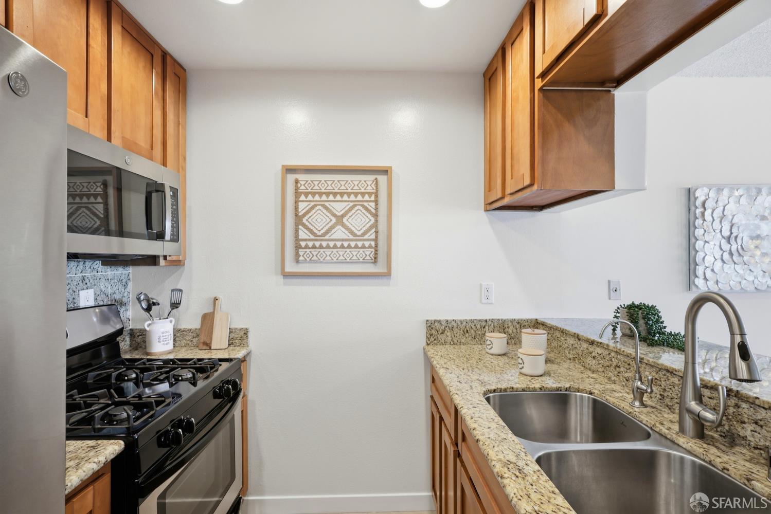 Photo #9: 426127654 Listing: Photo #9