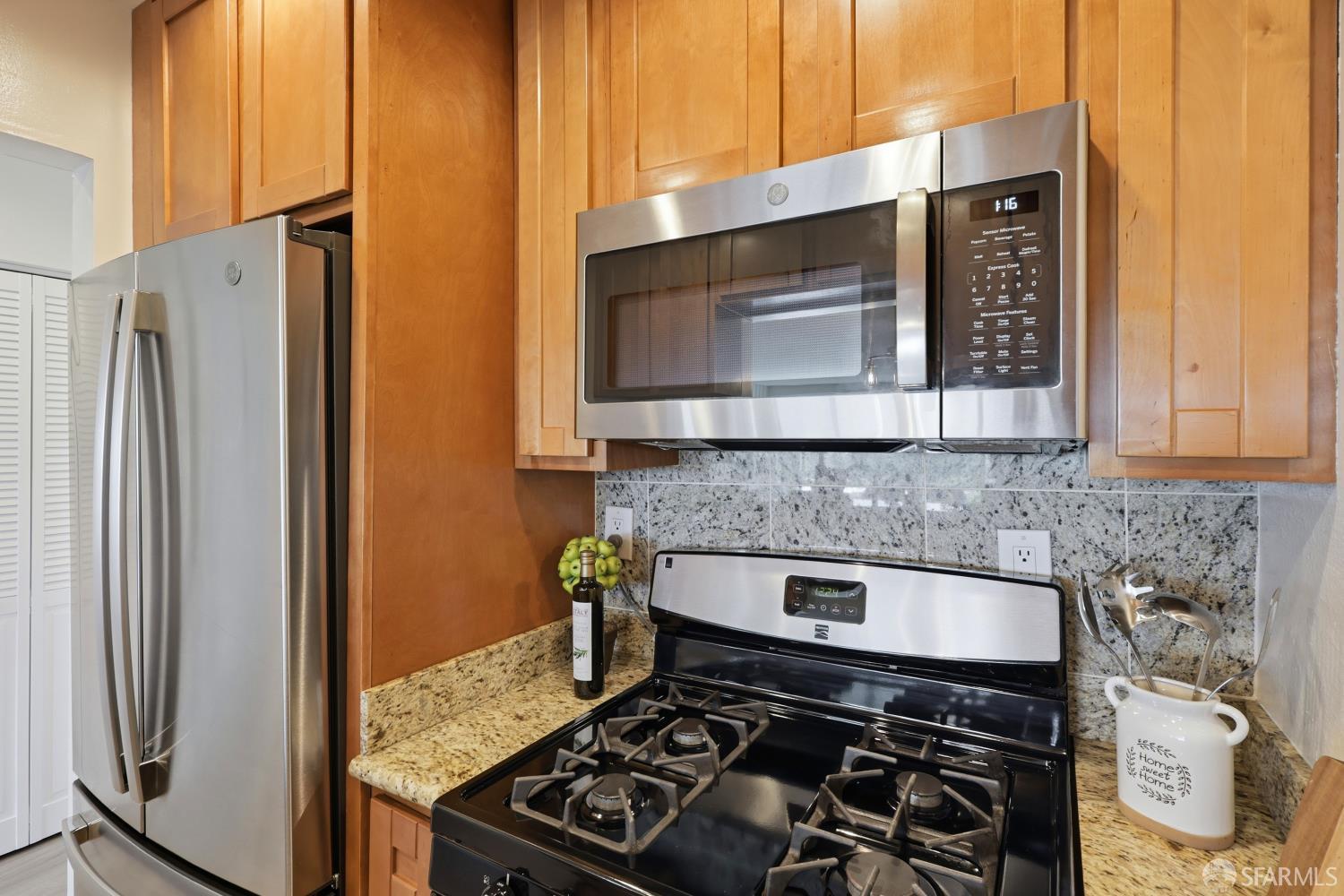 Photo #10: 426127654 Listing: Photo #10