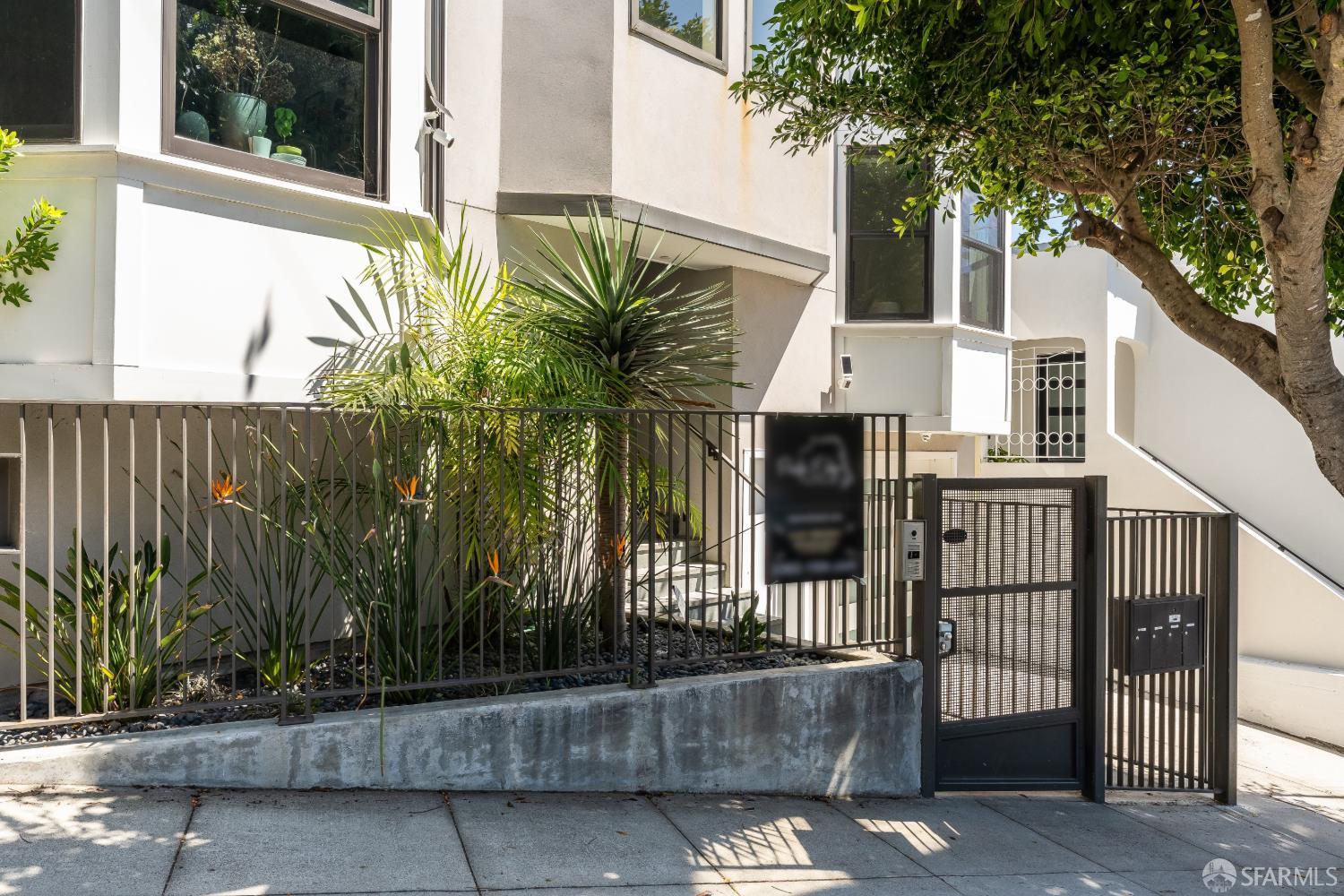 Photo #3: 426125564 Listing: Photo #3