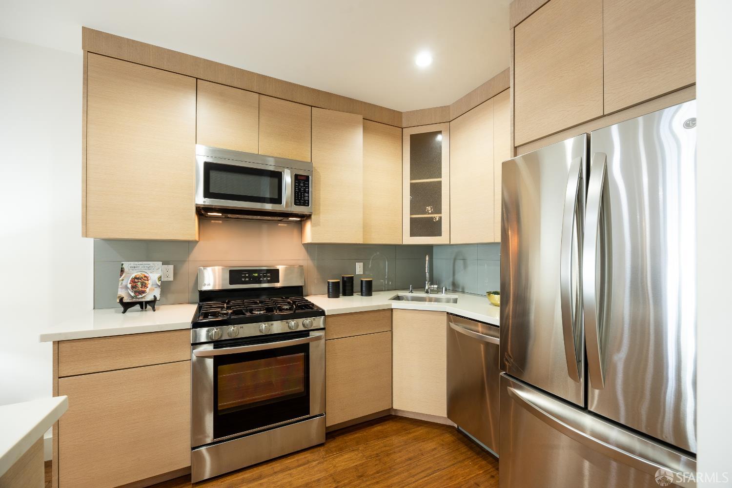 Photo #10: 426125534 Listing: Photo #10