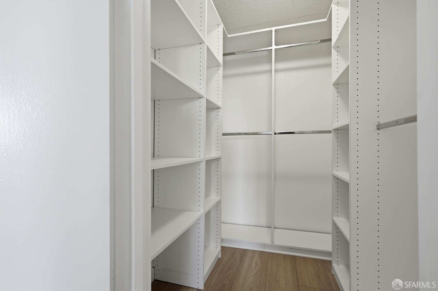 Photo #17: 426127654 Listing: Photo #17