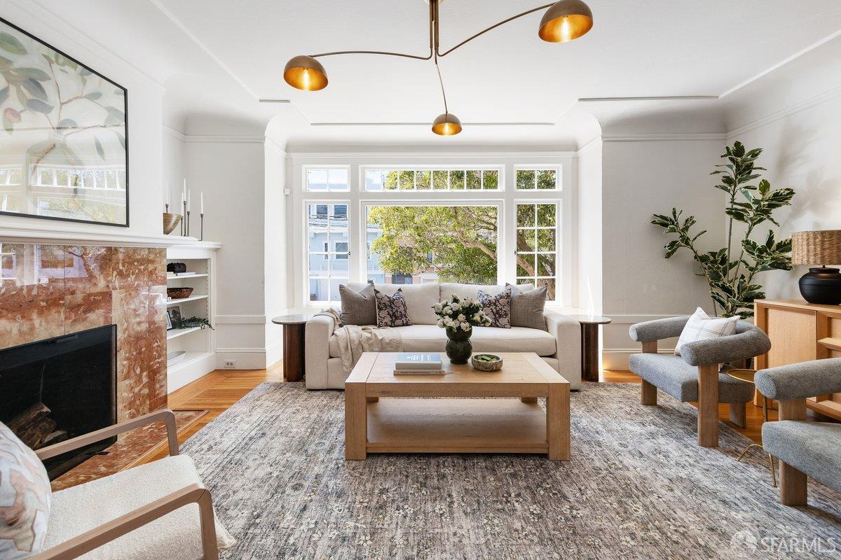 Photo #2: 426128786 Listing: Photo #2