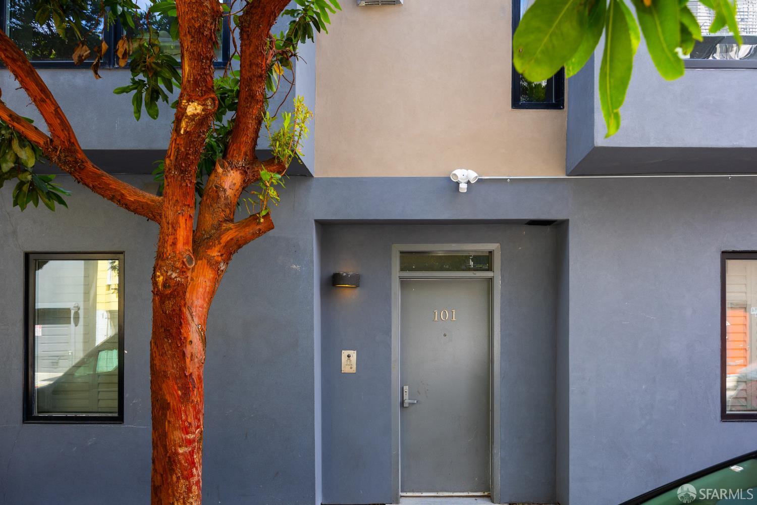 Photo #3: 426125534 Listing: Photo #3