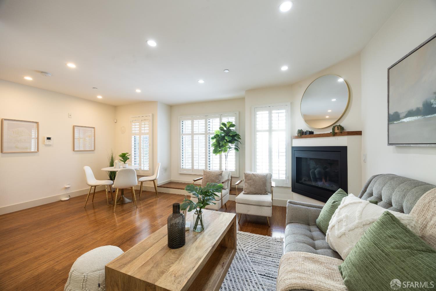 Photo #9: 426125534 Listing: Photo #9