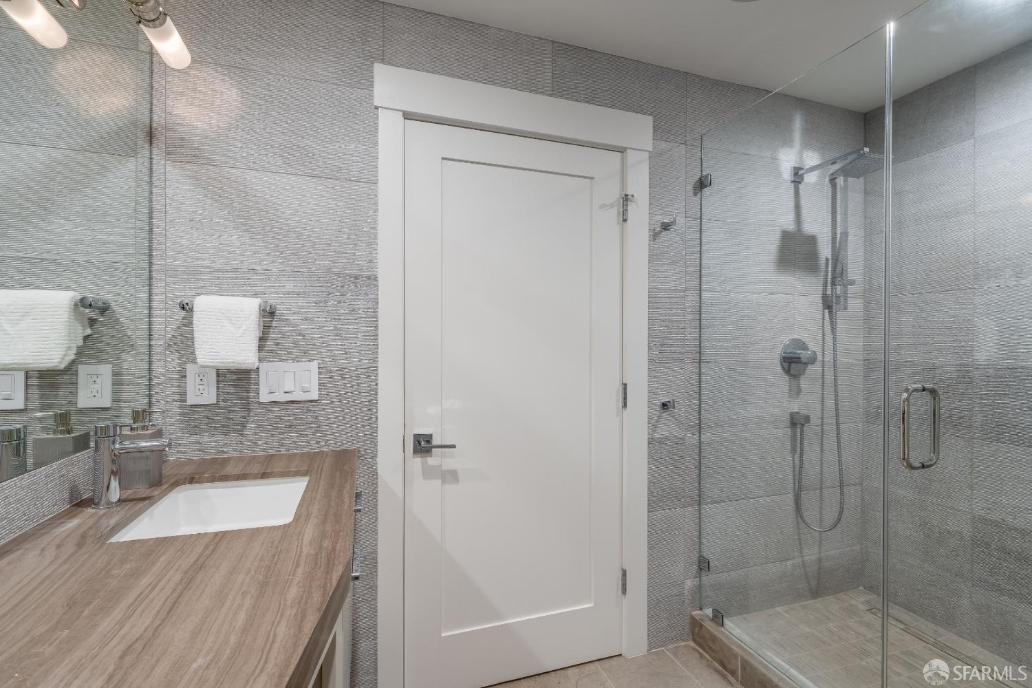 Photo #37: 426125564 Listing: Photo #37