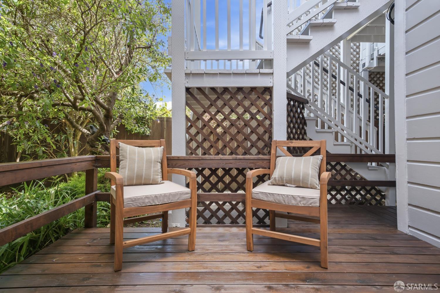 3944 18th, San Francisco, CA, 94114