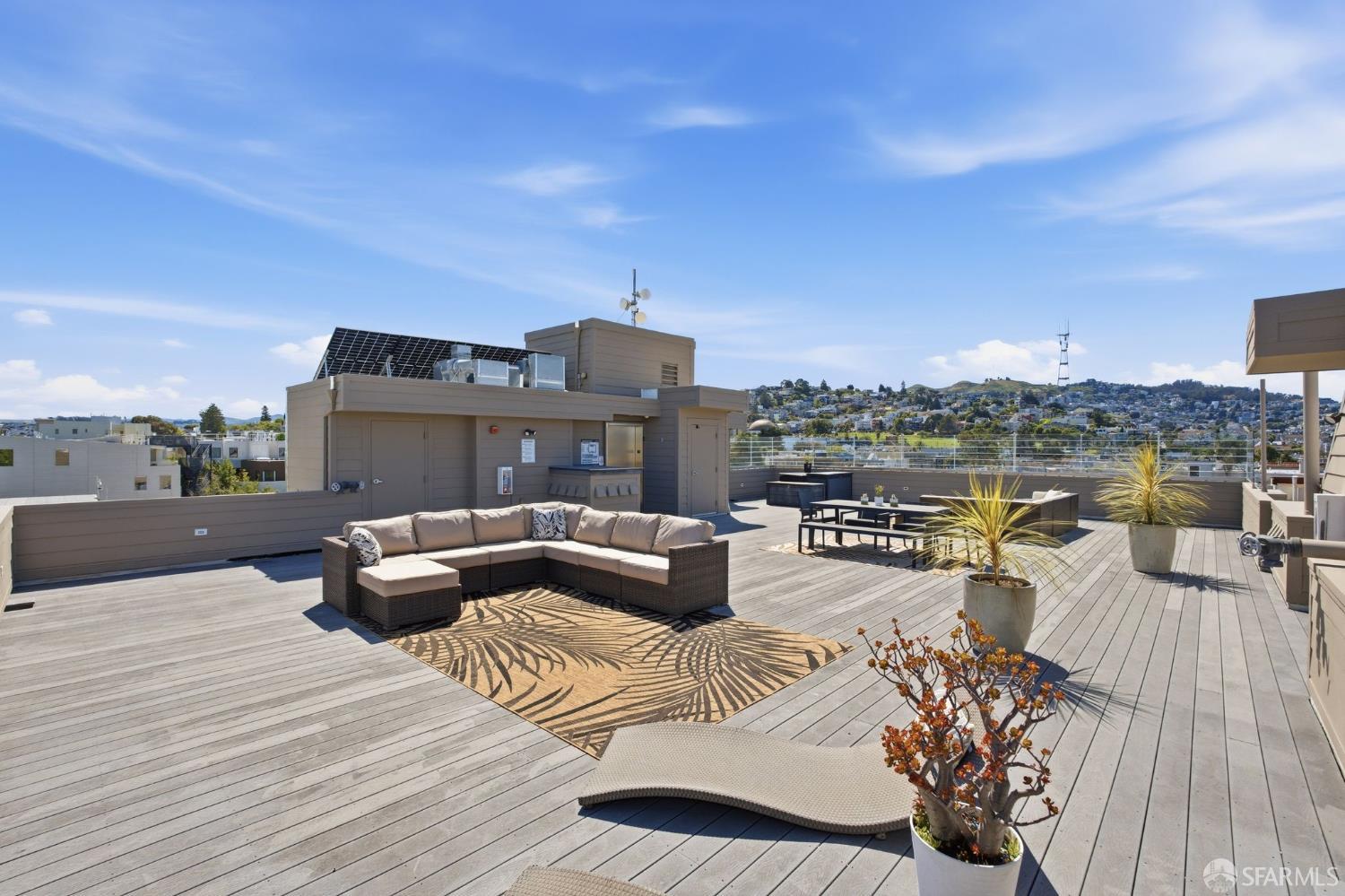 Photo #3: 426129188 Listing: Photo #3