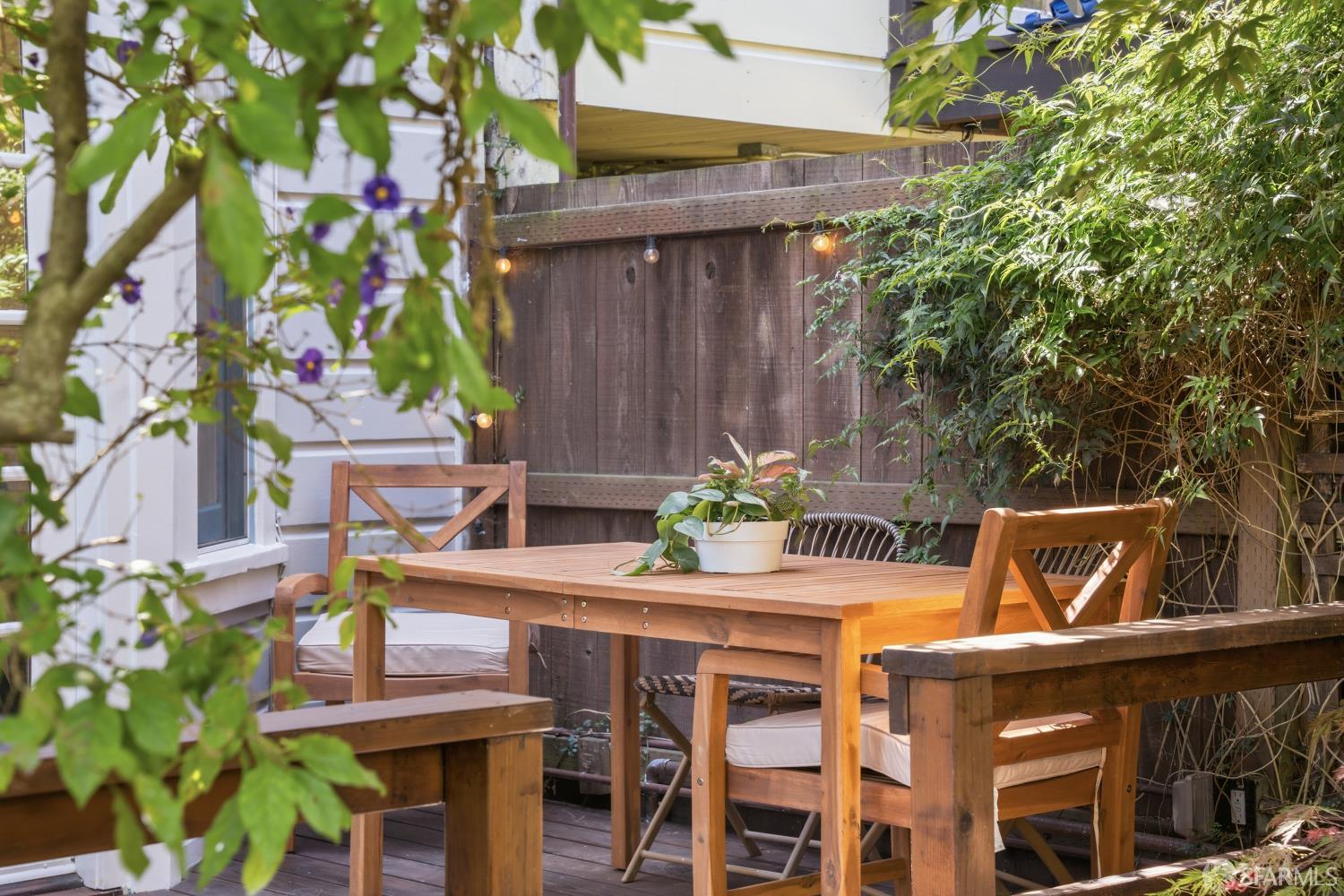 3944 18th, San Francisco, CA, 94114
