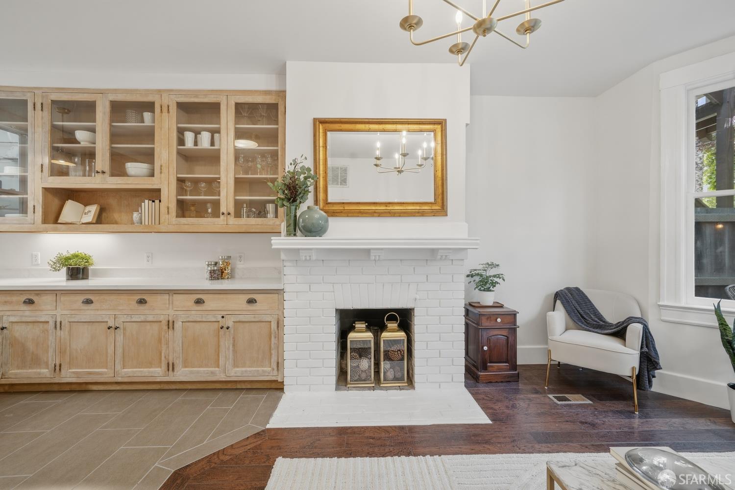 3944 18th, San Francisco, CA, 94114