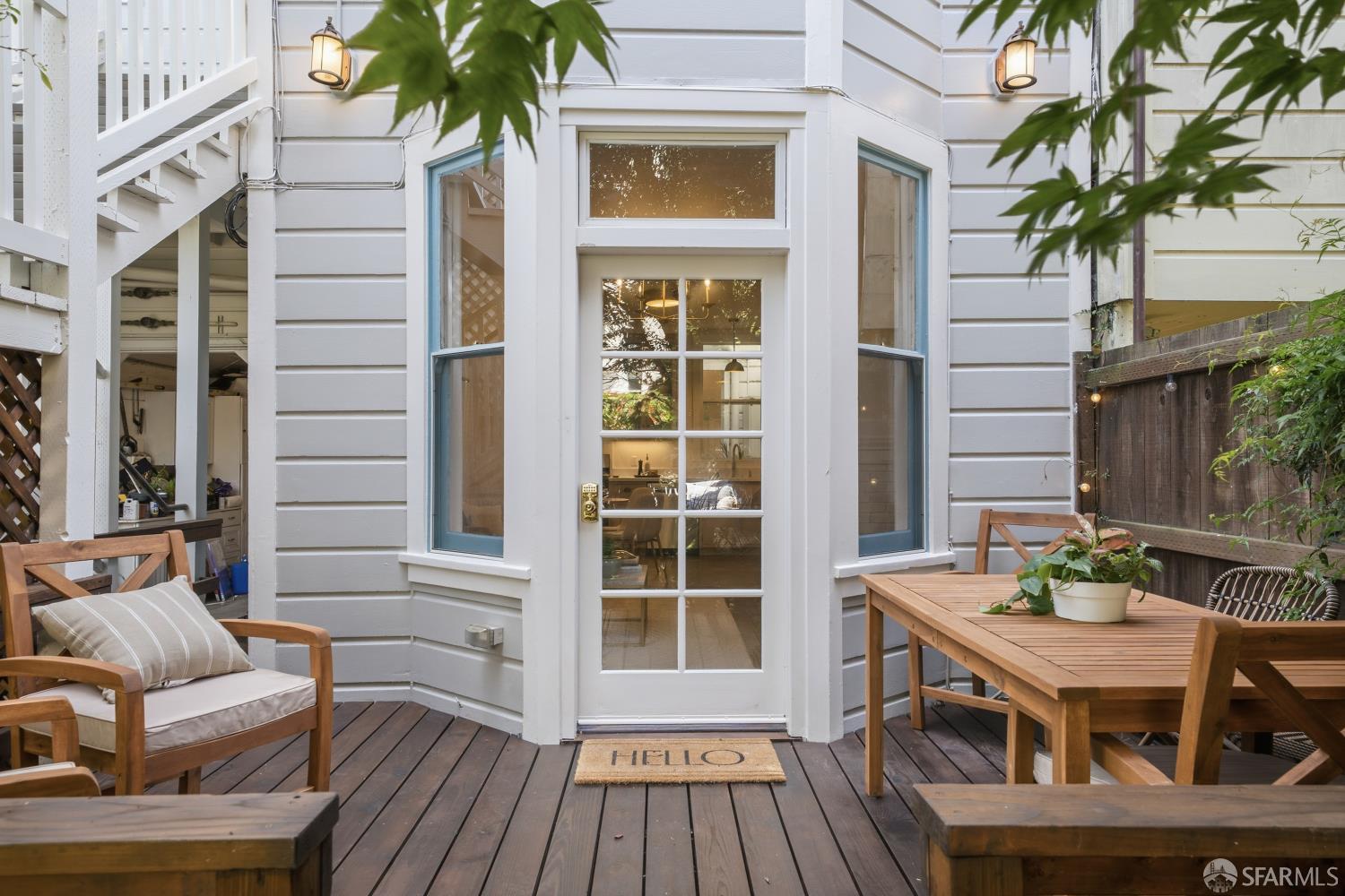 3944 18th, San Francisco, CA, 94114
