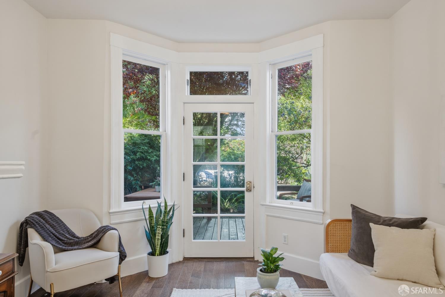 3944 18th, San Francisco, CA, 94114