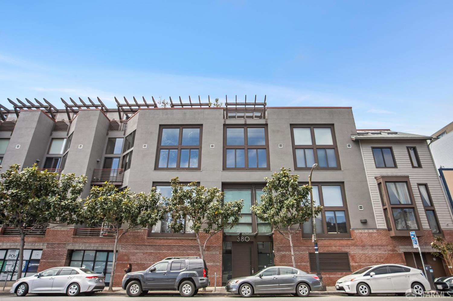 Photo #19: 426129150 Listing: Photo #19
