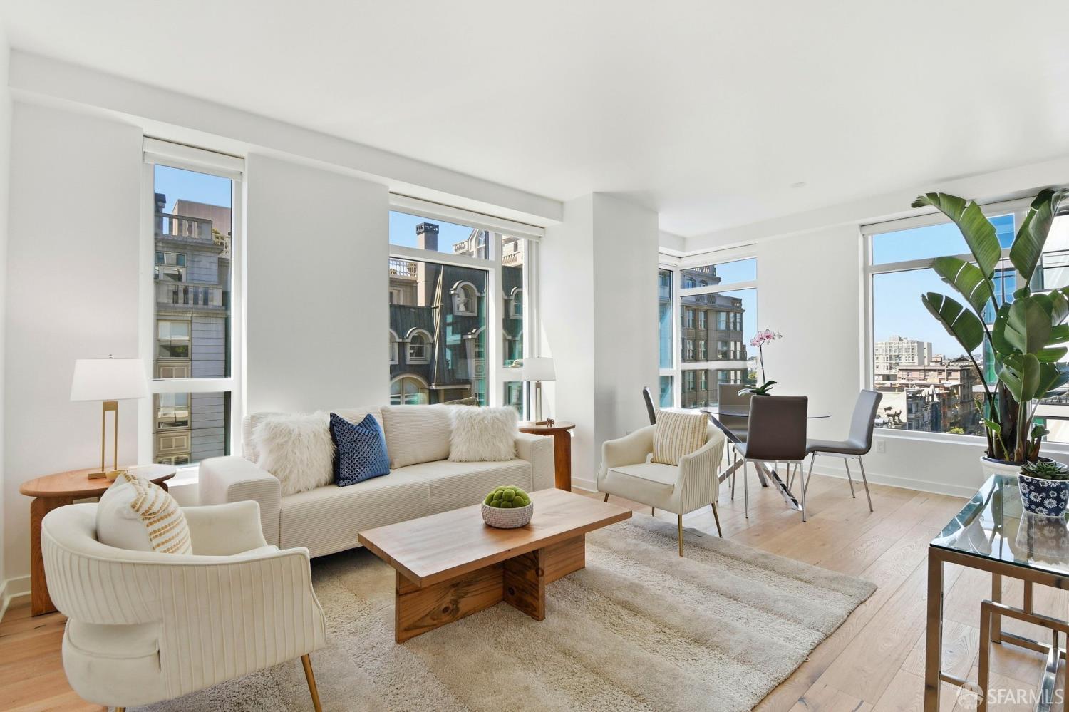 Photo #2: 426128421 Listing: Photo #2