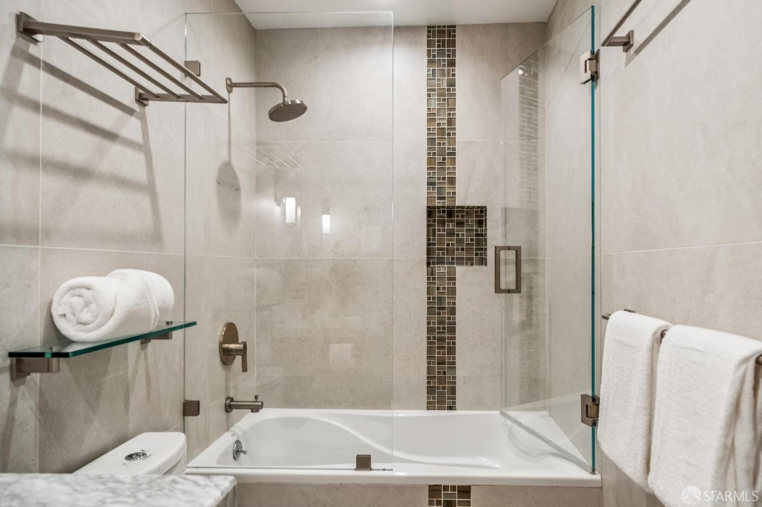 Photo #14: 426128128 Listing: Photo #14