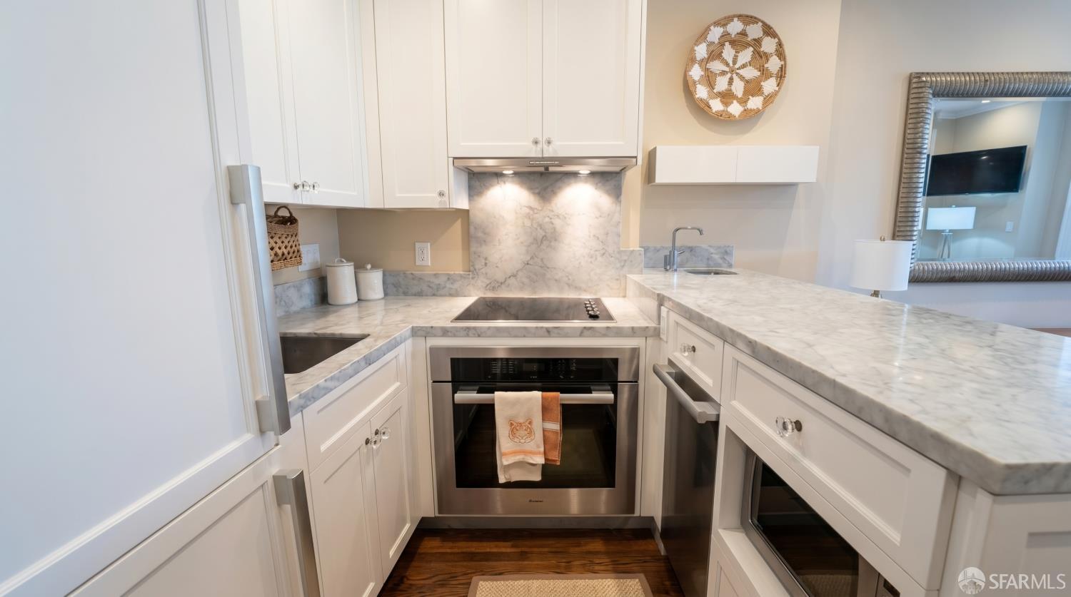 Photo #7: 426127908 Listing: Photo #7