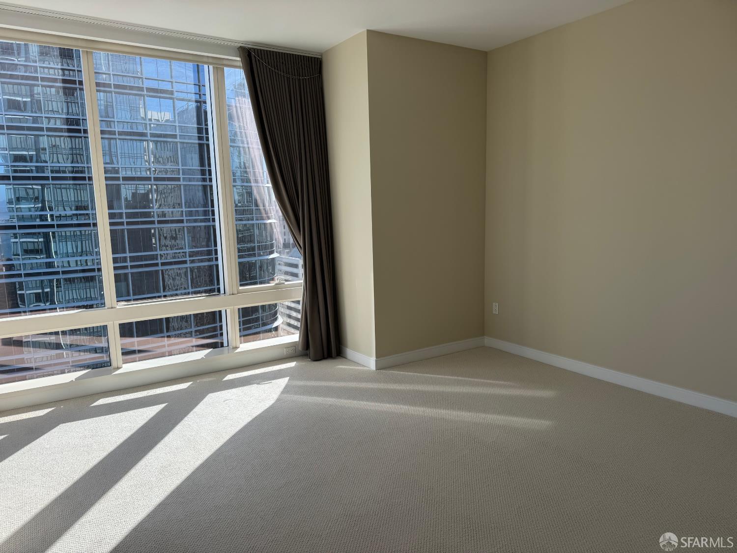 Photo #6: 426096685 Listing: Photo #6