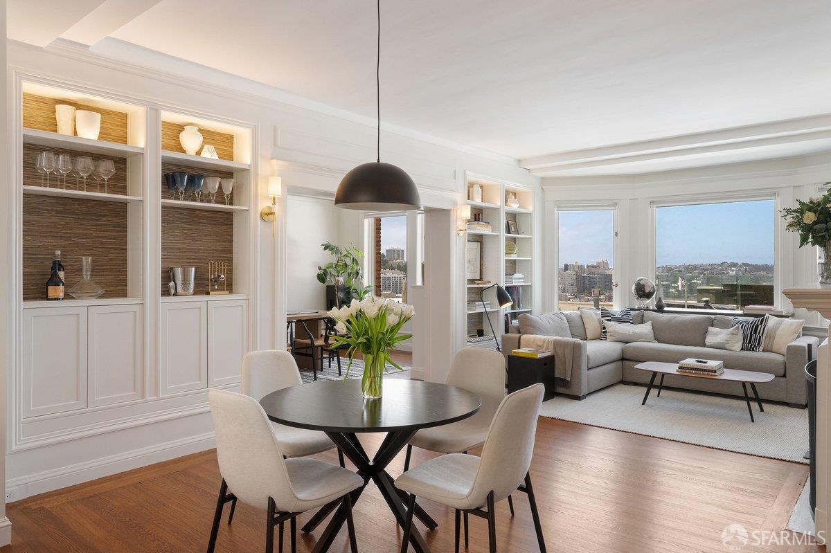 Photo #3: 426121660 Listing: Photo #3