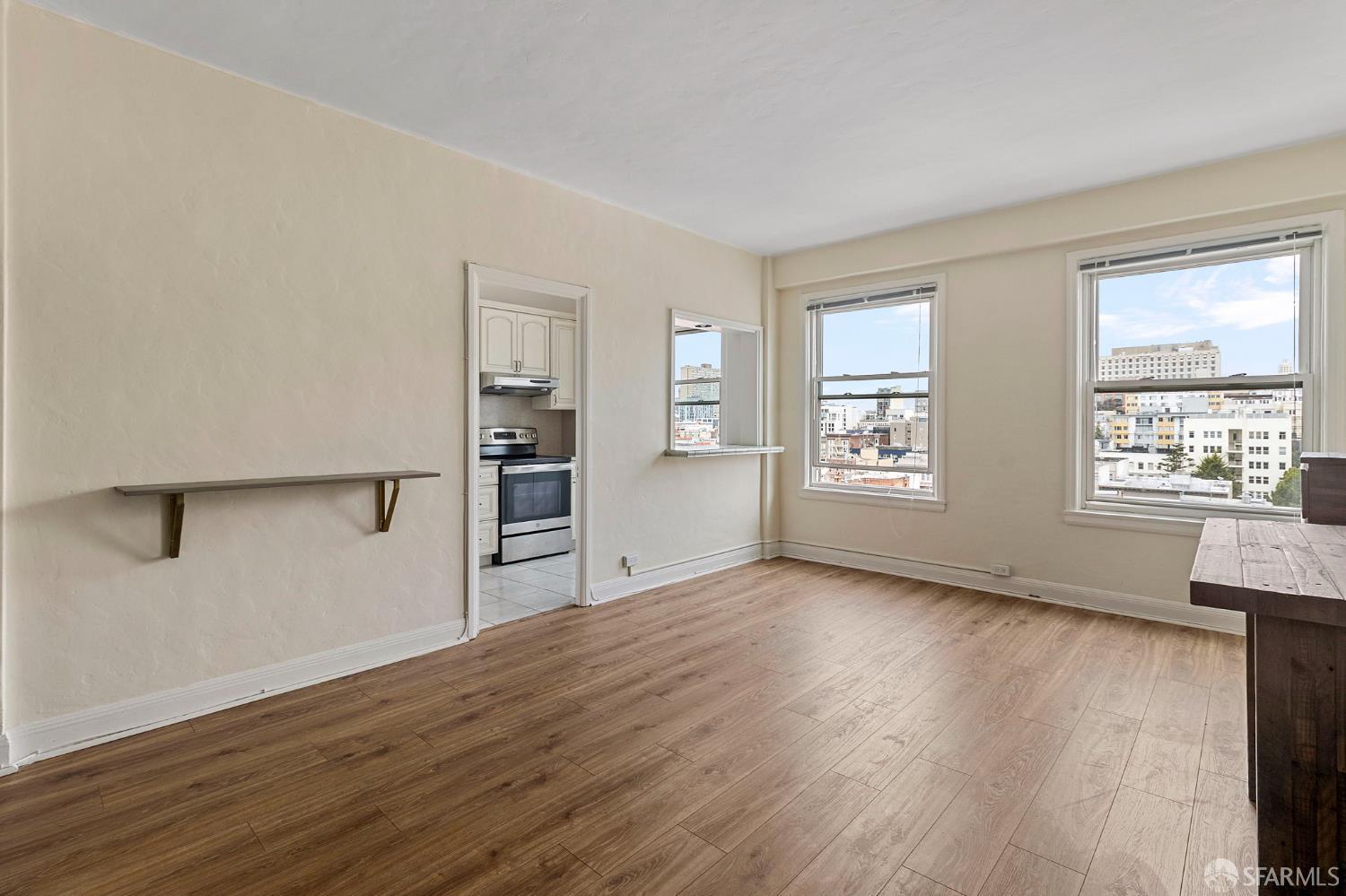 Photo #10: 426128162 Listing: Photo #10