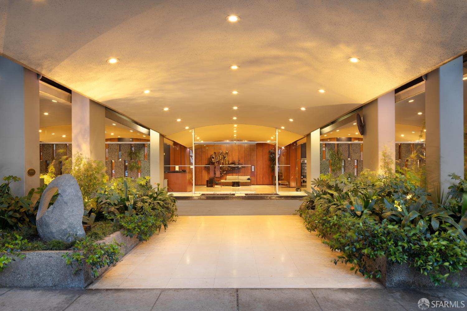 Photo #15: 426129667 Listing: Photo #15