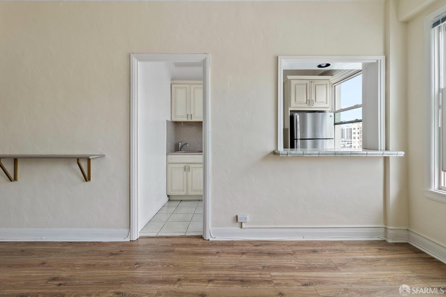 Photo #16: 426128162 Listing: Photo #16