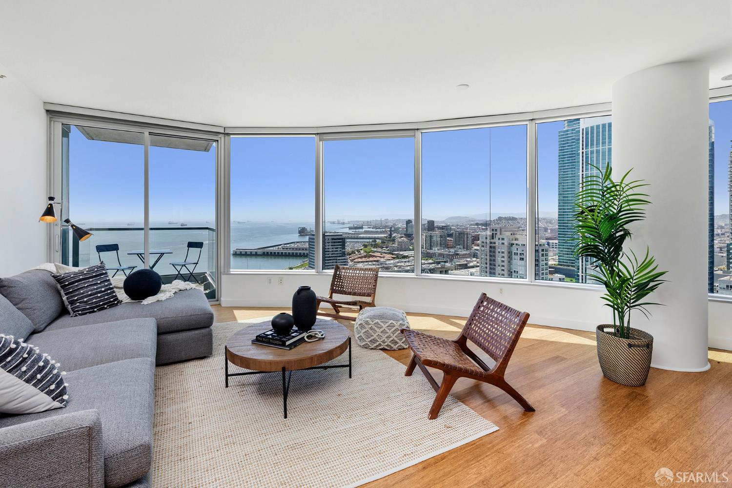 Photo #2: 426130339 Listing: Photo #2