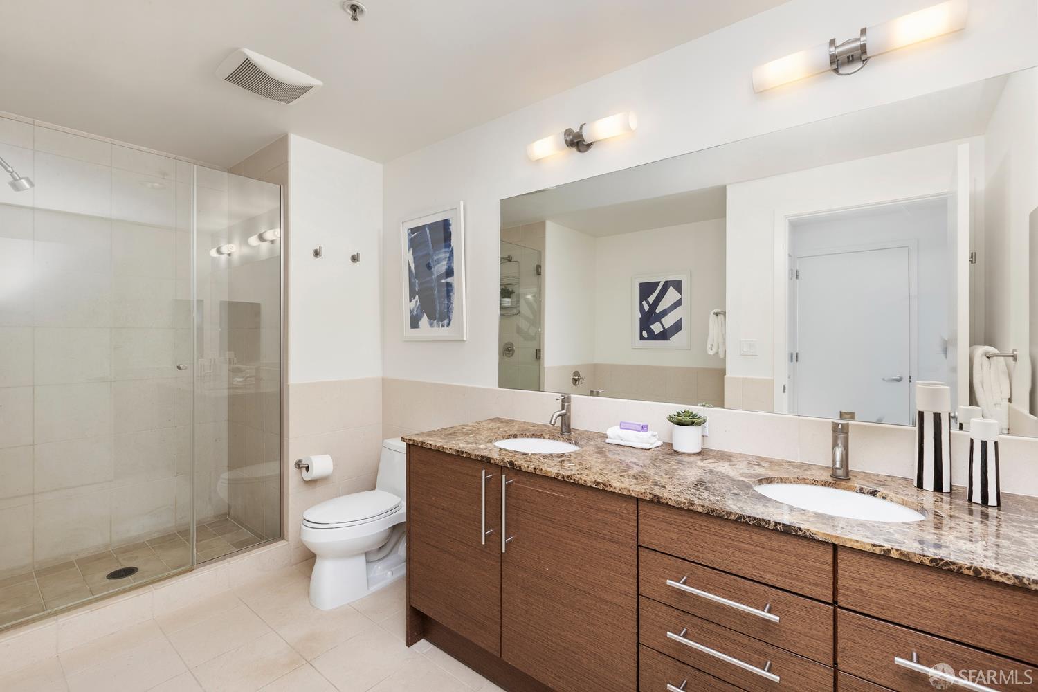 Photo #10: 426130339 Listing: Photo #10