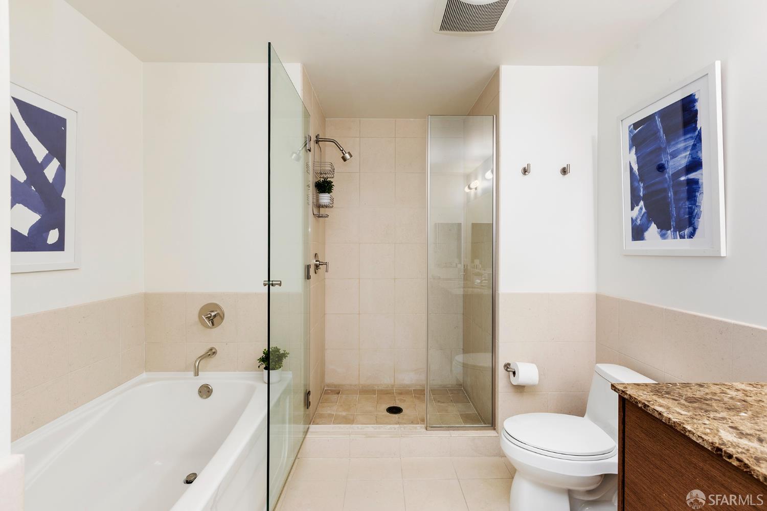 Photo #12: 426130339 Listing: Photo #12