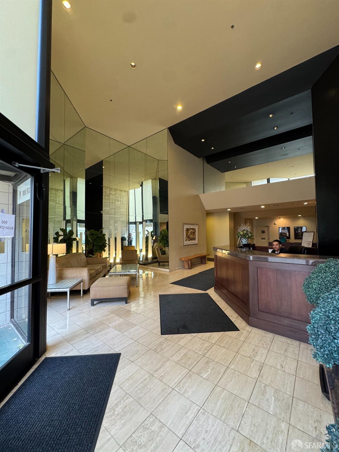 Photo #3: 426130253 Listing: Photo #3