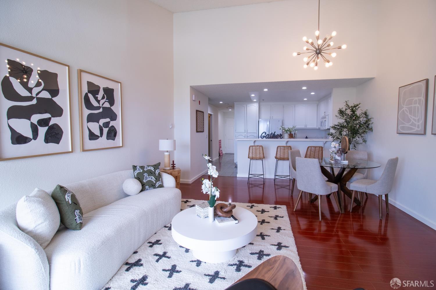Photo #5: 426130393 Listing: Photo #5