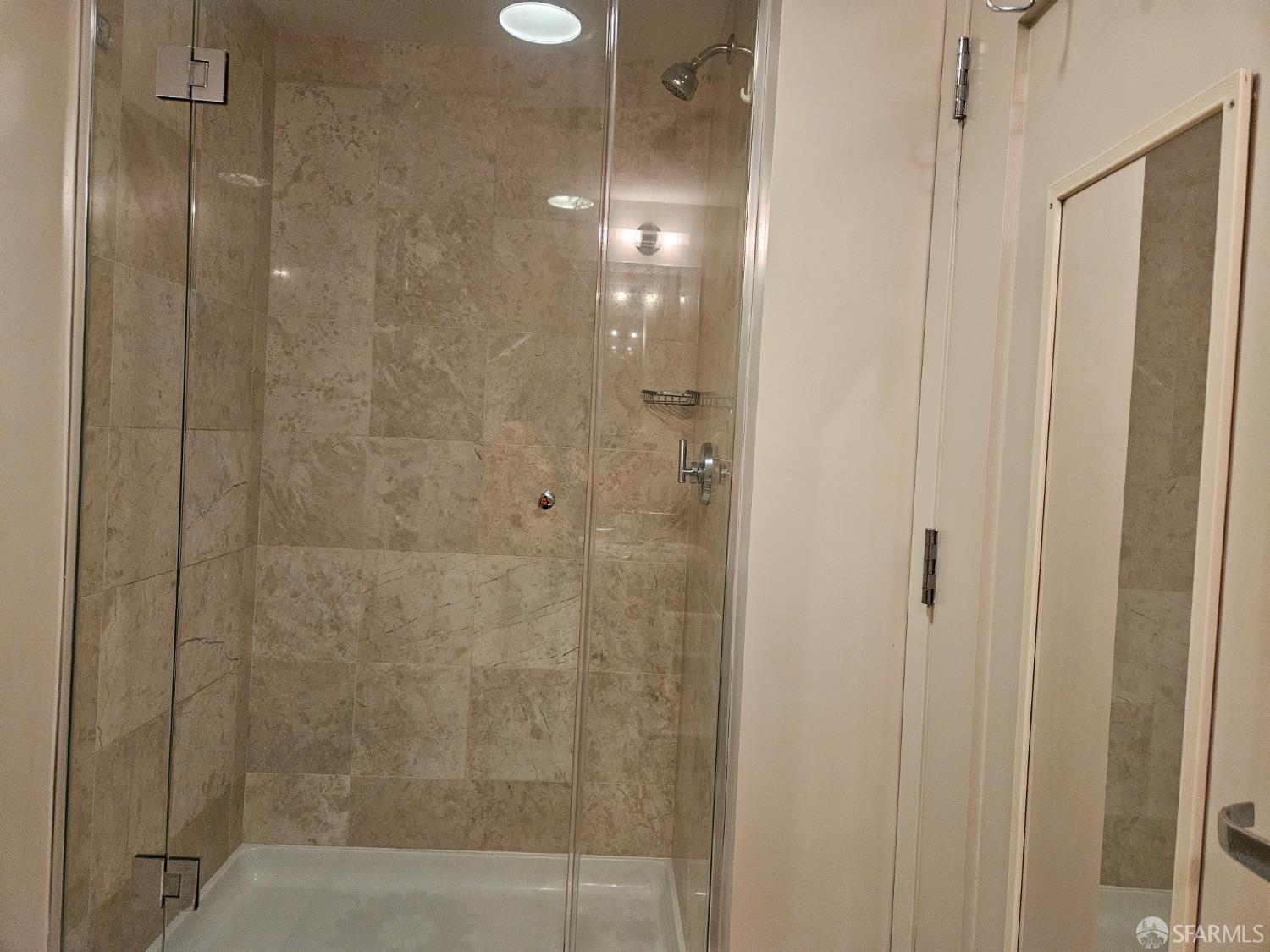 Photo #10: 426130541 Listing: Photo #10
