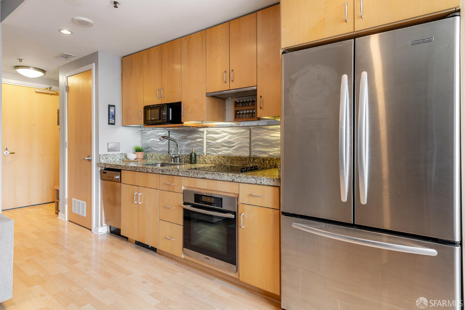 Photo #10: 426127098 Listing: Photo #10