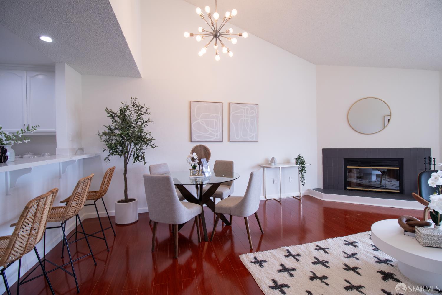 Photo #7: 426130393 Listing: Photo #7