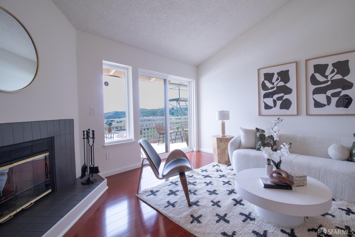 Photo #3: 426130393 Listing: Photo #3